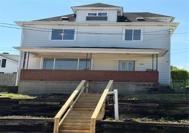 Photo 1 of Single family home for sale at 510 4th Street, Charleroi, PA 15022 | MLS# 1765781 | Listing updated on 2026-08-21