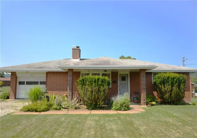 Photo 1 of Single family home for sale at 199 Lindenwood Dr, Shaler, PA 15209 | MLS# 1765926 | Listing updated on 2026-08-08