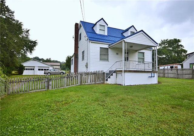 Photo 1 of Single family home for sale at 709 Brinkerton Rd, Greensburg, PA 15601 | MLS# 1765958 | Listing updated on 2026-08-20