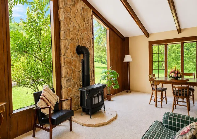 Photo 3 of Sale Pending at 130 Elwood Rd, Kiskiminetas Twp, PA 15613 | MLS# 1766005 | Listing updated on 2026-08-21