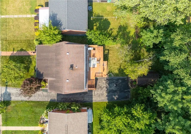 Photo 32 of Single family home for sale at 658 Lindsay Rd, Scott Twp, PA 15106 | MLS# 1766055 | Listing updated on 2026-08-29