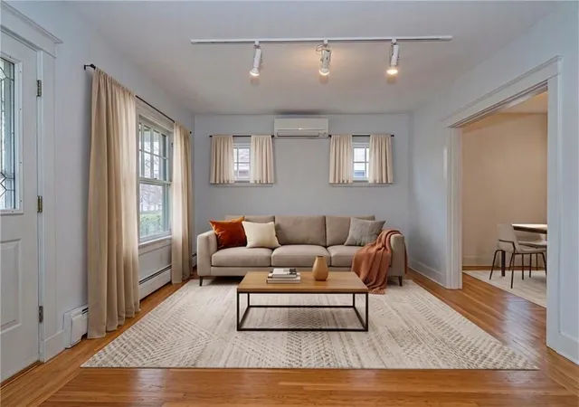 Photo 5 of Single family home for sale at 6016 Wellesley Ave, Highland Park, PA 15206 | MLS# 1765811 | Listing updated on 2026-08-21