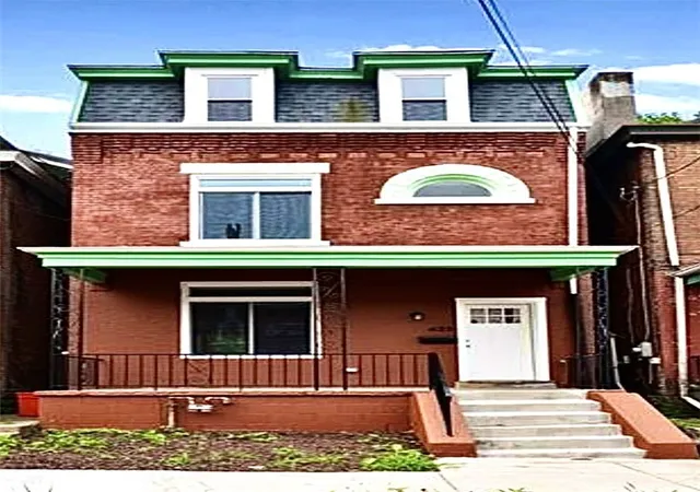 Photo 1 of Single family home for sale at 425 W Elizabeth, Hazelwood, PA 15207 | MLS# 1766147 | Listing updated on 2026-08-20