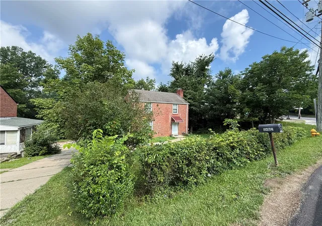 Photo 2 of Single family home for sale at 5462 Library Rd, Bethel Park, PA 15102 | MLS# 1765774 | Listing updated on 2026-08-20