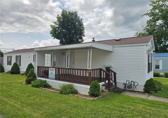 Photo 2 of Sale Pending at 21 K And L Ln, Butler, PA 16001 | MLS# 1766236 | Listing updated on 2026-08-14