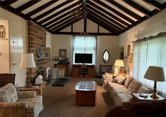 Photo 3 of Single family home for sale at 525 Riverview Dr, New Kensington, PA 15068 | MLS# 1765777 | Listing updated on 2026-08-10