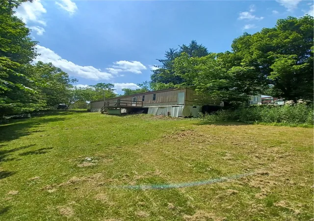 Photo 3 of Sale Pending at 165 Hutter Ave, Ellwood City, PA 16117 | MLS# 1766241 | Listing updated on 2026-08-20