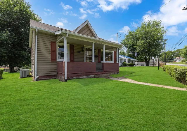 Photo 3 of Single family home for sale at 4706 Rochester Rd, New Brighton, PA 15066 | MLS# 1766361 | Listing updated on 2026-08-28