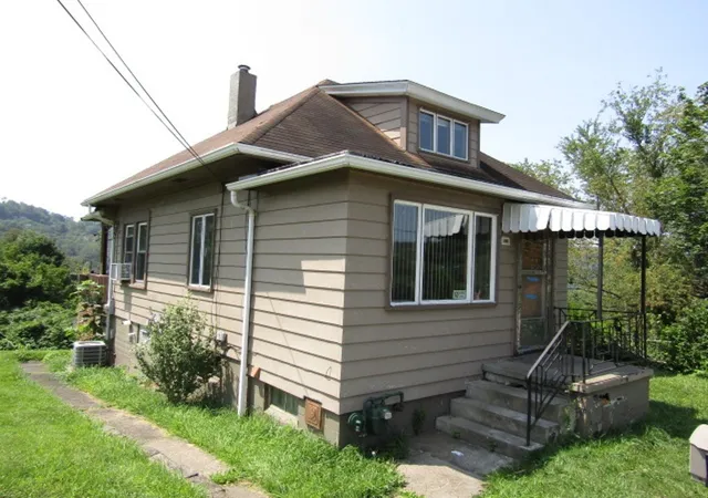Photo 3 of Single family home for sale at 2620 3rd Street, Monroeville, PA 15146 | MLS# 1764787 | Listing updated on 2026-08-14