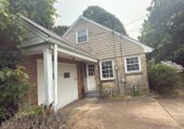 Photo 1 of Sale Pending at 126 Magnolia Dr, Glenshaw, PA 15116 | MLS# 1766467 | Listing updated on 2026-08-17
