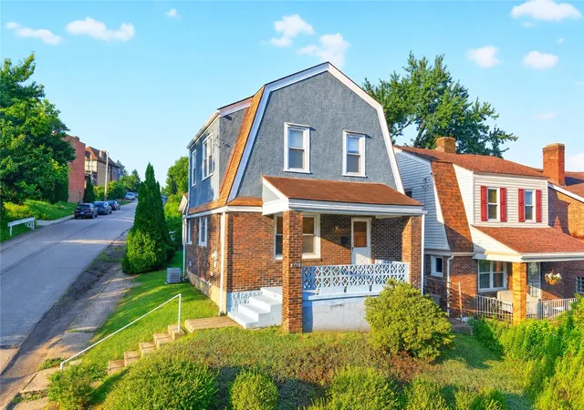 Photo 1 of Single family home for sale at 842 Greenfield Ave, Pittsburgh, PA 15217 | MLS# 1766367 | Listing updated on 2026-08-23