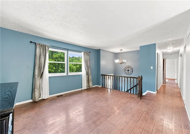 Photo 3 of Sale Pending at 517 Hull Run Rd, Waynesburg, PA 15370 | MLS# 1766245 | Listing updated on 2026-09-16