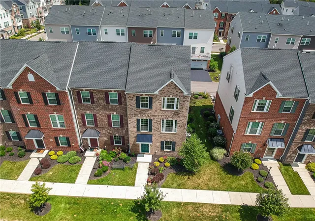 Photo 3 of Townhouse for sale at 115 Sample Ln, Cranberry Twp, PA 16066 | MLS# 1764816 | Listing updated on 2026-10-05
