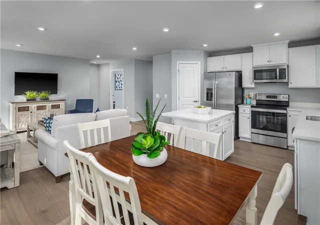Photo 3 of Single family home for sale at 208 Curtis Ct, Cheswick, PA 15024 | MLS# 1766608 | Listing updated on 2026-08-22