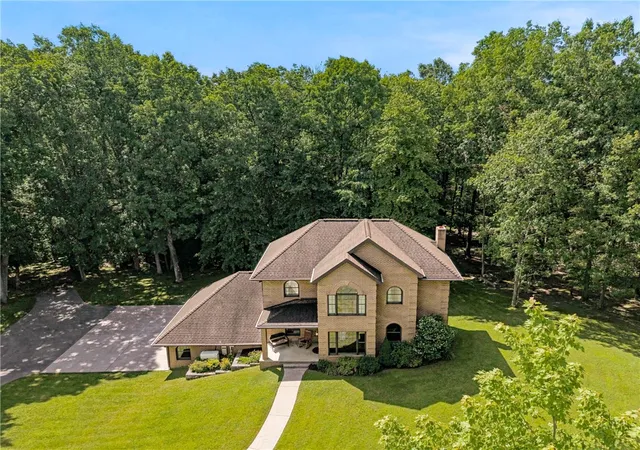 Single family home for sale at 389 Stepping Stone Rd, Somerset, PA 15501 | MLS# 1766557