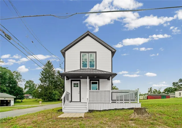 Photo 1 of Single family home for sale at 1405 Francis St, North Sewickley Twp, PA 16117 | MLS# 1766586 | Listing updated on 2026-09-19