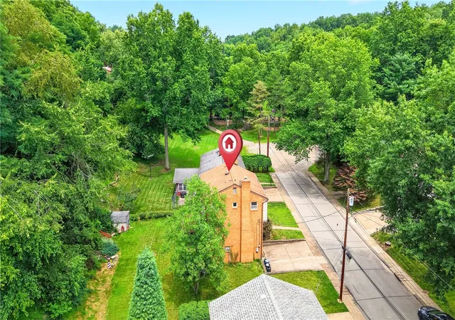 Photo 4 of Single family home for sale at 491 Atlantic Ave, Forest Hills Boro, PA 15221 | MLS# 1766668 | Listing updated on 2026-10-05