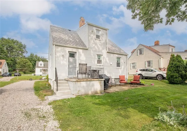 Photo 2 of Sale Pending at 141 S Duffy Rd, Twp Of But Sw, PA 16001 | MLS# 1766709 | Listing updated on 2026-08-21