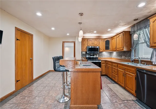 Photo 3 of Single family home for sale at 119 Clyde Ave, Harmar, PA 15024 | MLS# 1766683 | Listing updated on 2026-10-04