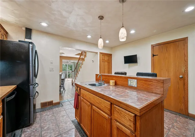 Photo 4 of Single family home for sale at 119 Clyde Ave, Harmar, PA 15024 | MLS# 1766683 | Listing updated on 2026-10-04
