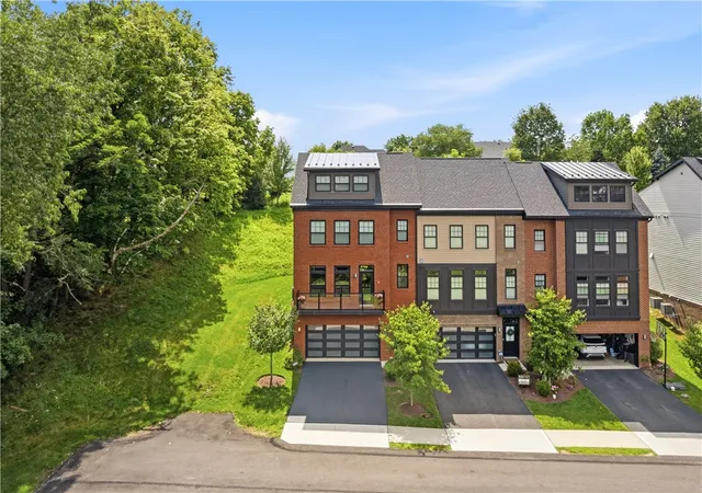 Photo 2 of Townhouse for sale at 210 Kousa Ln, Peters Twp, PA 15367 | MLS# 1765947 | Listing updated on 2026-08-28
