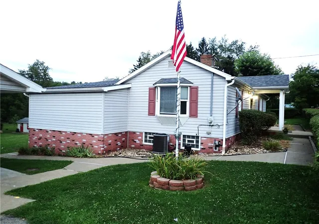 Photo 3 of Single family home for sale at 170 Clb York Rd, Georges Twp, PA 15401 | MLS# 1766219 | Listing updated on 2026-08-16