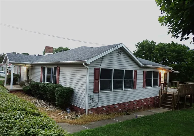 Photo 3 of Single family home for sale at 170 Clb York Rd, Georges Twp, PA 15401 | MLS# 1766219 | Listing updated on 2026-08-16