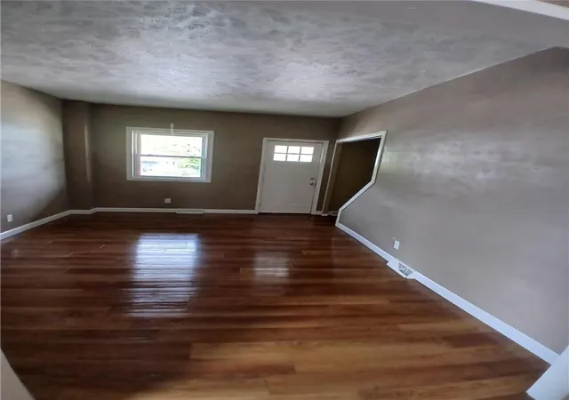 Photo 4 of House for sale at 801 N Warren Ave, Apollo, PA 15613 | MLS# 1766990 | Listing updated on 2026-08-30