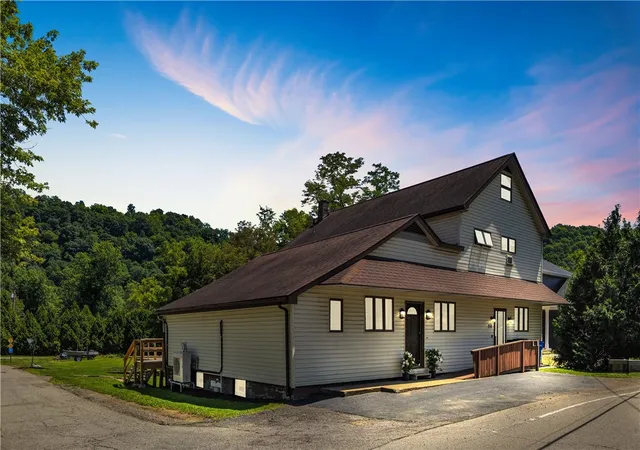 Photo 1 of Sale Pending at 710 E Smithfield St, Elizabeth Twp/boro, PA 15047 | MLS# 1767000 | Listing updated on 2026-08-29