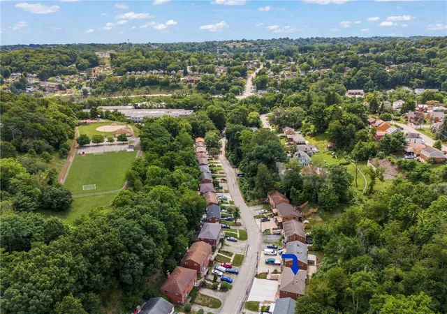 Photo 31 of Sale Pending at 834 Killarney Dr, Castle Shannon, PA 15234 | MLS# 1767019 | Listing updated on 2026-08-26
