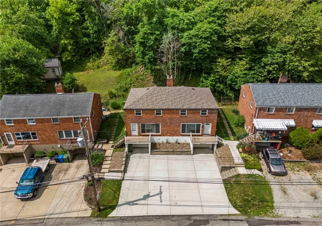 Photo 29 of Sale Pending at 836 Killarney Dr, Castle Shannon, PA 15234 | MLS# 1767021 | Listing updated on 2026-08-26