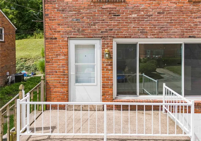 Photo 2 of Sale Pending at 836 Killarney Dr, Castle Shannon, PA 15234 | MLS# 1767021 | Listing updated on 2026-08-26