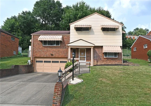 Photo 1 of Single family home for sale at 276 Ringold Ave, Green Tree, PA 15205 | MLS# 1767082 | Listing updated on 2026-08-30