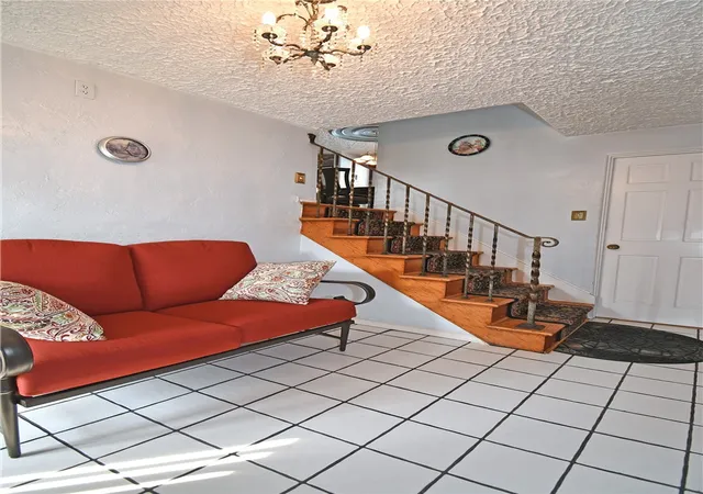 Photo 4 of Single family home for sale at 276 Ringold Ave, Green Tree, PA 15205 | MLS# 1767082 | Listing updated on 2026-08-30