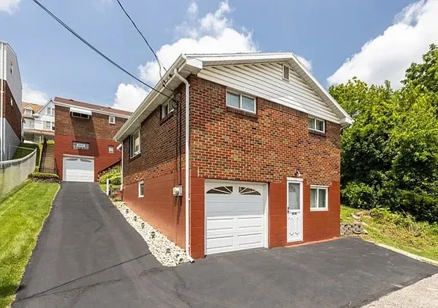 Photo 3 of Multi family home for sale at 851 Florence Ave, East Mc Keesport, PA 15035 | MLS# 1767104 | Listing updated on 2026-08-29