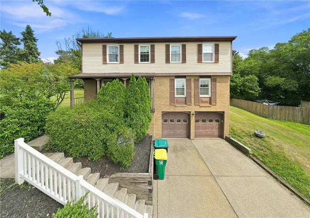 Photo 2 of Single family home for sale at 24 Sherman Cir, South Fayette, PA 15057 | MLS# 1766948 | Listing updated on 2026-08-13