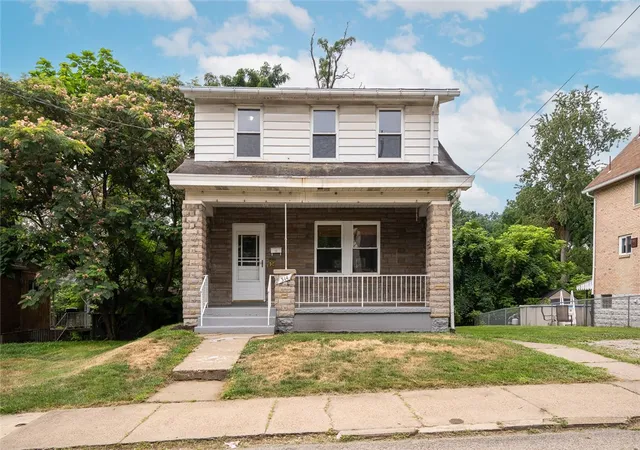 Photo 1 of Single family home for sale at 314 Meredith St, Carrick, PA 15210 | MLS# 1766924 | Listing updated on 2026-08-26