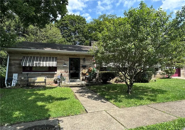 Photo 2 of Single family home for sale at 1206 Boundary St, Aliquippa, PA 15001 | MLS# 1767092 | Listing updated on 2026-08-28