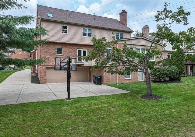 Photo 49 of Sale Pending at 2615 Rossmoor Dr, Upper St Clair, PA 15241 | MLS# 1767030 | Listing updated on 2026-08-28