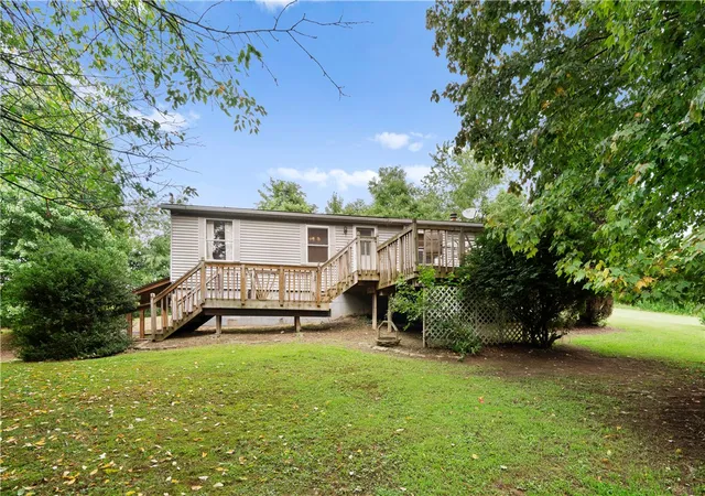 Photo 1 of Manufactured home for sale at 136 Bassett Rd, Hanover Twp, PA 15026 | MLS# 1767146 | Listing updated on 2026-08-26