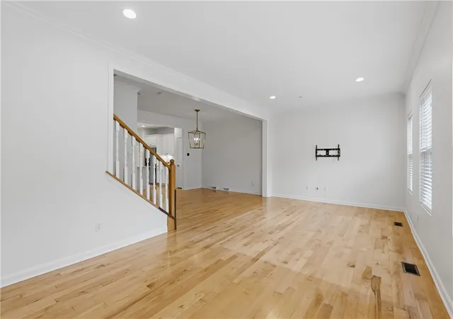 Photo 3 of Townhouse for sale at 868 Highpointe Cir, Scott Twp, PA 15220 | MLS# 1767100 | Listing updated on 2026-08-29