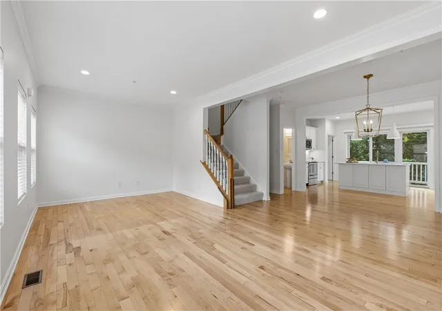 Photo 4 of Townhouse for sale at 868 Highpointe Cir, Scott Twp, PA 15220 | MLS# 1767100 | Listing updated on 2026-08-29