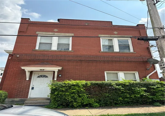 Photo 2 of Multi family home for sale at 1119 Race St, Mc Kees Rocks, PA 15136 | MLS# 1766957 | Listing updated on 2026-08-14