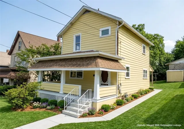 Photo 1 of Single family home for sale at 209 Park St, Derry Twp, PA 15627 | MLS# 1767353 | Listing updated on 2026-08-07
