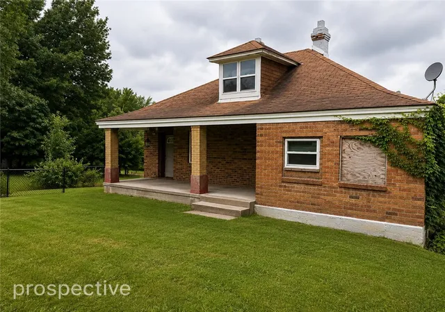 Photo 2 of Single family home for sale at 201 Elm Rd, South Union Twp, PA 15401 | MLS# 1767313 | Listing updated on 2026-08-28