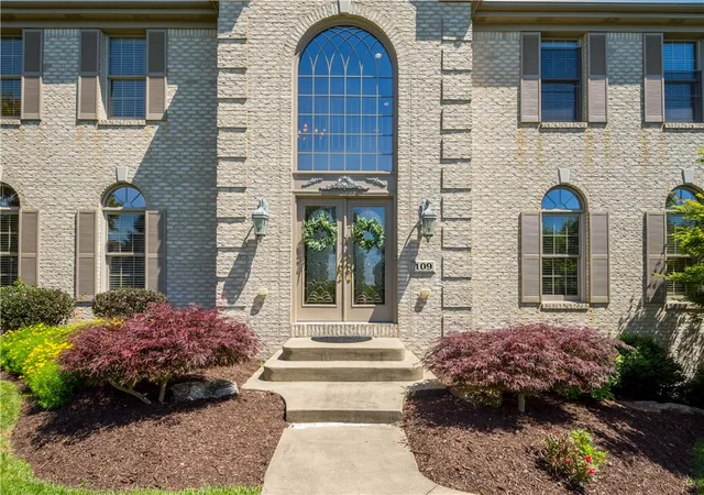 Photo 2 of Sale Pending at 109 Windermere Ct, Peters Twp, PA 15317 | MLS# 1767315 | Listing updated on 2026-08-15