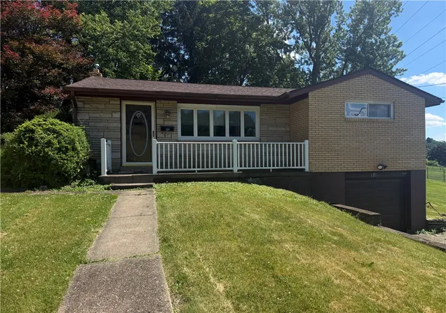 Photo 2 of Single family home for sale at 128 College Park Dr, Monroeville, PA 15146 | MLS# 1767037 | Listing updated on 2026-08-27