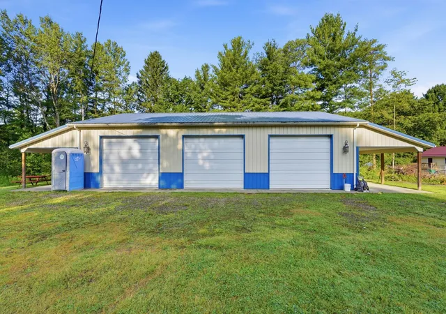Photo 4 of Sale Pending at 23409 Arrow Dr, Canadohta Lake, PA 16438 | MLS# 1767559 | Listing updated on 2026-08-25