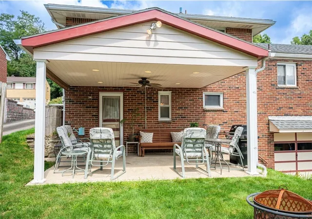 Photo 4 of Sale Pending at 115 Ashley Dr, Verona, PA 15147 | MLS# 1767619 | Listing updated on 2026-08-17