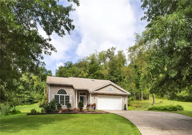 Photo 3 of Single family home for sale at 117 Sika Dr, Plum Boro, PA 15239 | MLS# 1767597 | Listing updated on 2026-08-29